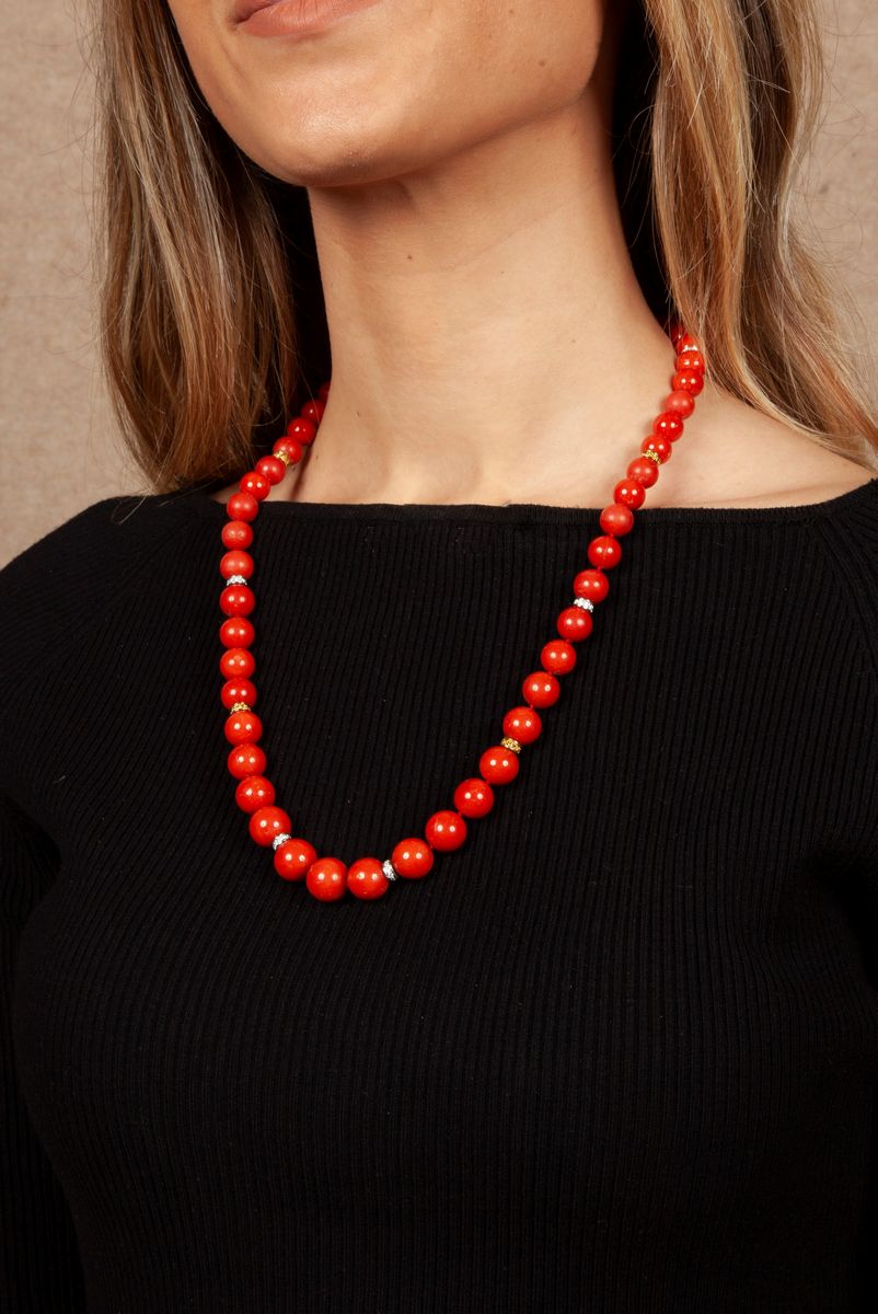 Collana in Corallo Rosso con Oro e Brillanti