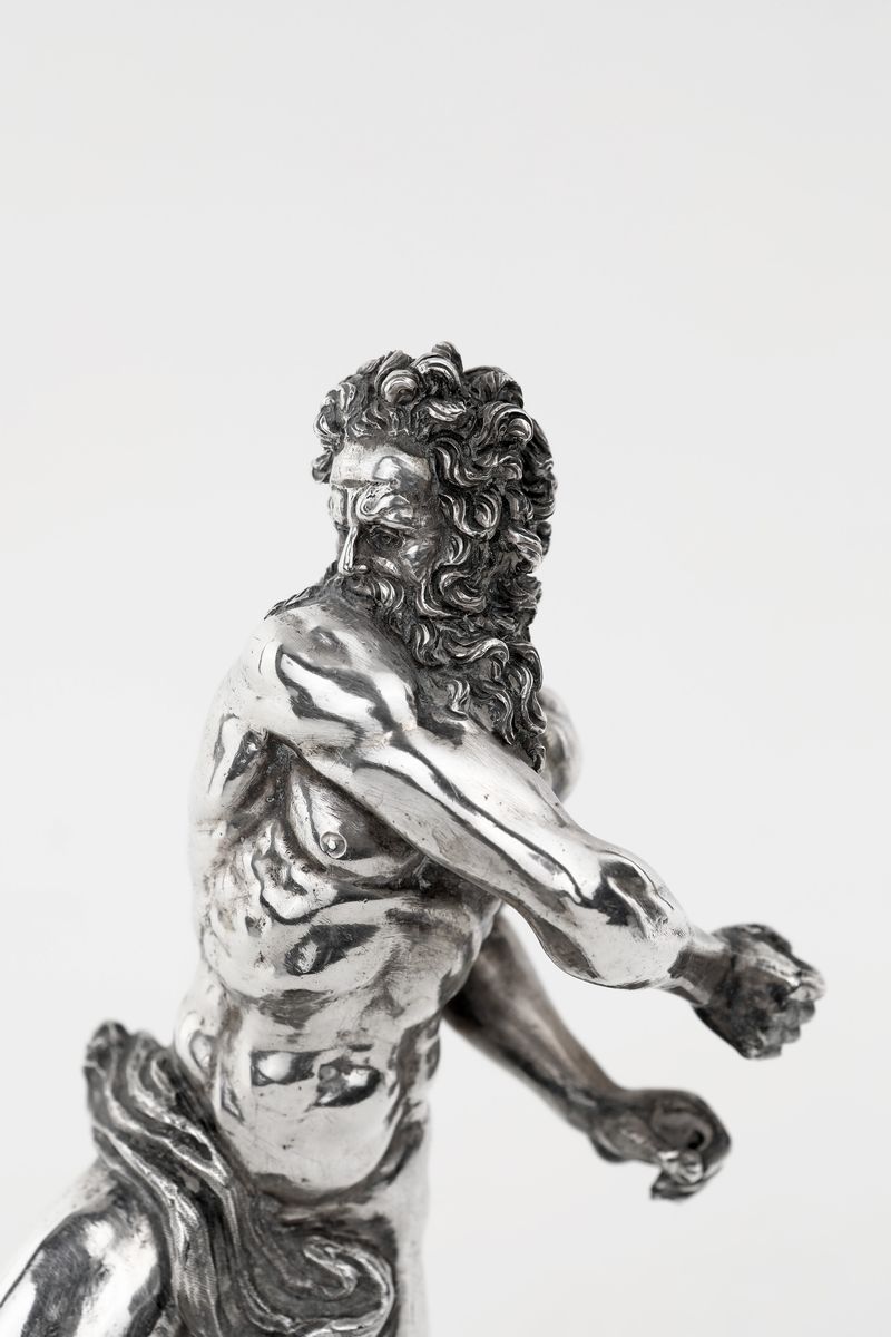 Scultura in Argento Raffigurante Caronte