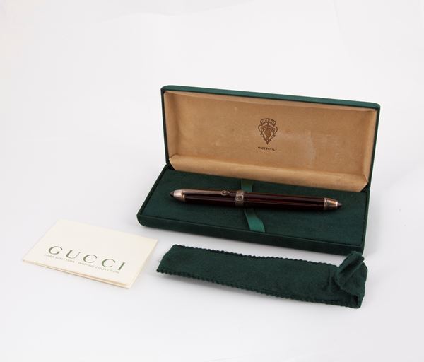 Gucci - Penna stilografica in legno con dettagli in argento 925/000