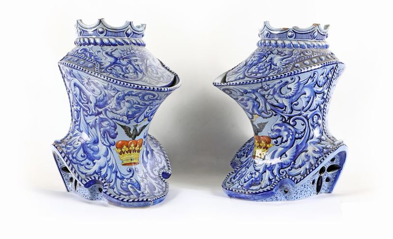 Coppia di Grandi Vasi in Maiolica, Cantagalli