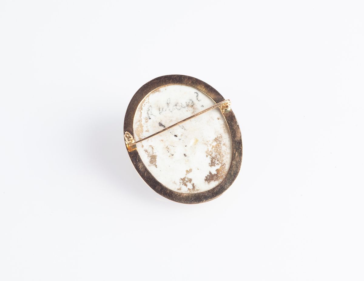 Spilla in Oro con Miniatura