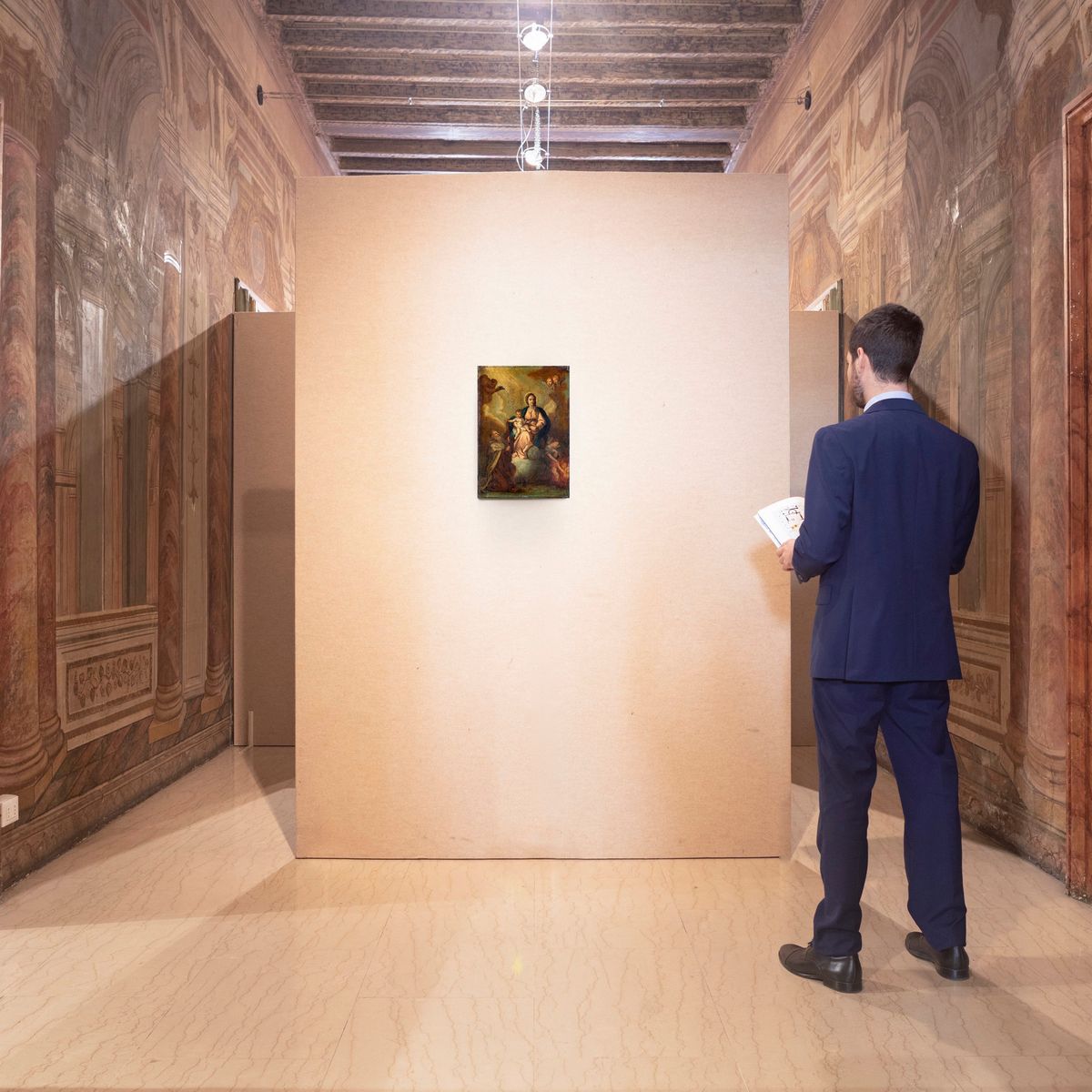 Scuola Napoletana del XVII Secolo - Madonna Col Bambino, Angeli e Santi