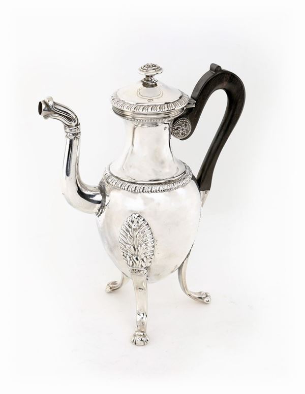 Caffettiera in argento 950/1000, Parigi, 1818 - 1838, argentiere Jean Francois Veyrat (attivo dal 1831 al 1840)