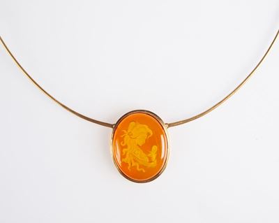 Girocollo Semirigido in Oro e Cammeo