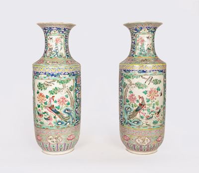 Coppia di Vasi in Porcellana, Cina, Fine del XIX Secolo