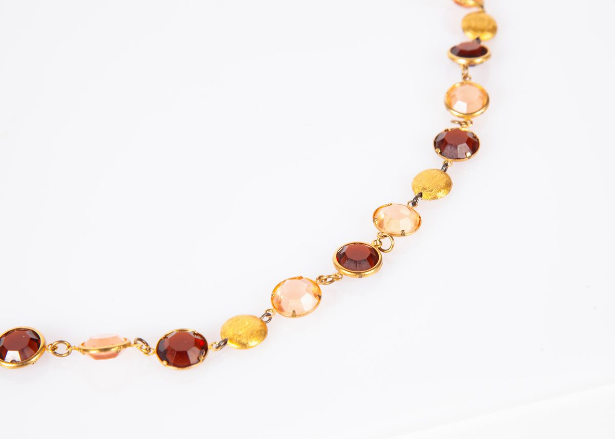 Collana in Metallo Dorato con Pietre in Bachelite Marroni e Rosa Cipria