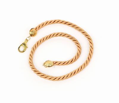 Collana con Treccia di Seta