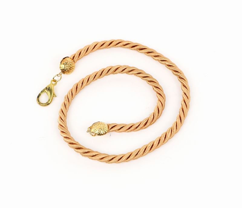 Collana con Treccia di Seta