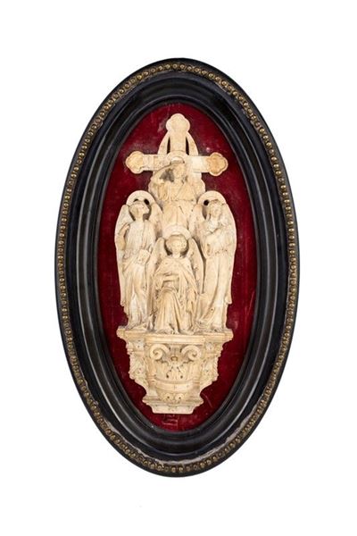 Gruppo in Gesso con Angeli Oranti
