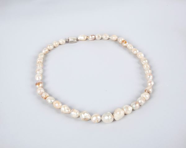 Collana perle freshwater barocche a gradazione