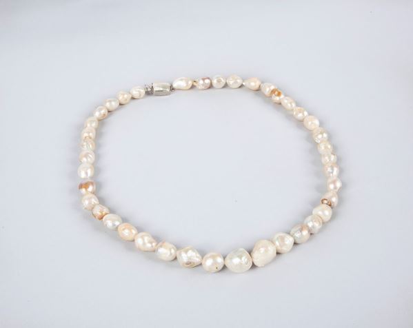 Collana perle freshwater barocche a gradazione
