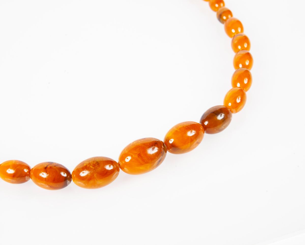 Collana in Ambra in Taglio Ovale