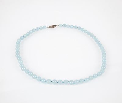 Collana in Calcedonio Tagliato a Sfera