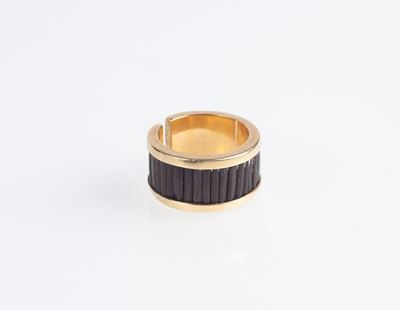 Anello a Fascia in Oro e Caucciù
