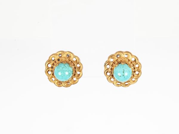 Coppia di orecchini in metallo dorato e pietra azzurra tipo turchese