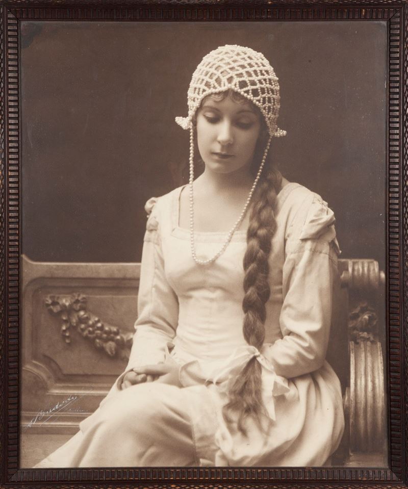 Attilio Badodi - Fotografia originale del Soprano Wanda Bardone negli anni'20. Firmata in basso a...