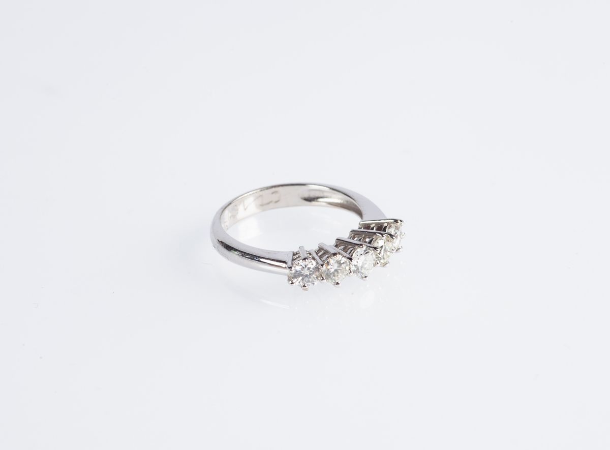 Anello a Riviera in Oro e Brillanti