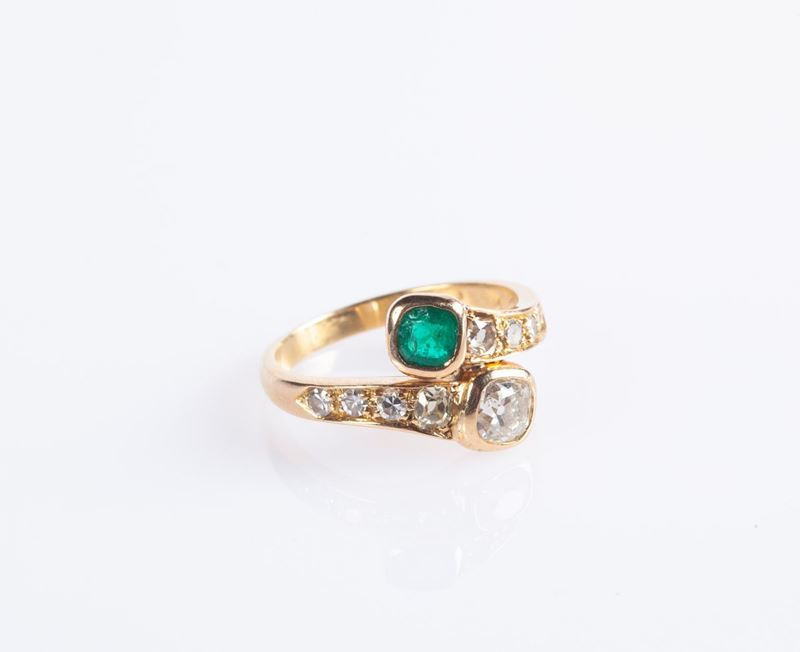 Anello Contrarié in Oro, Diamanti e Smeraldo