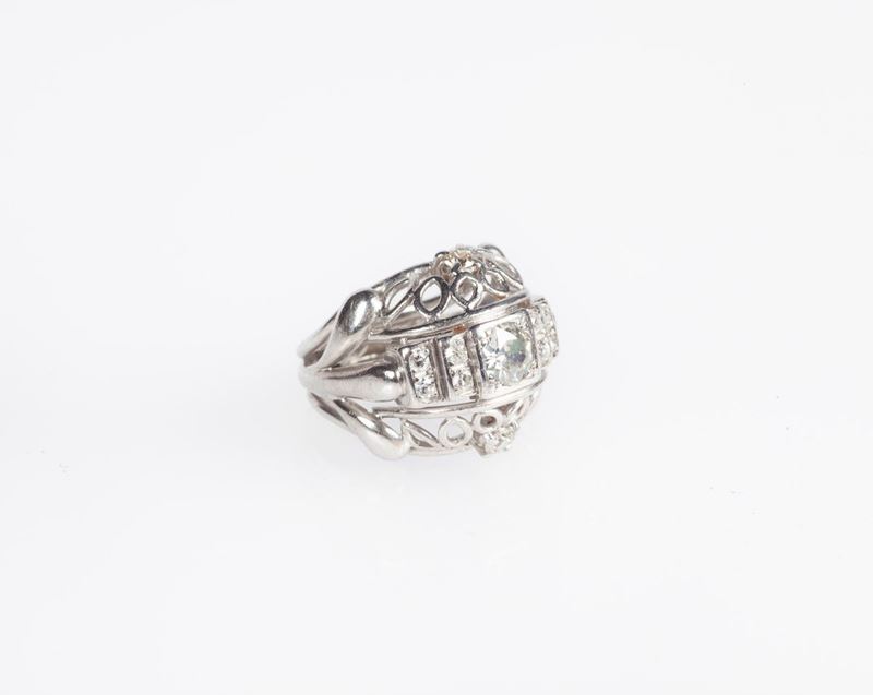 Anello Chevalier in Oro con Brillante Solitario