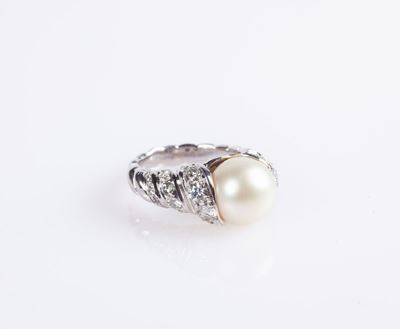 Anello in Oro, Perla e Brillanti