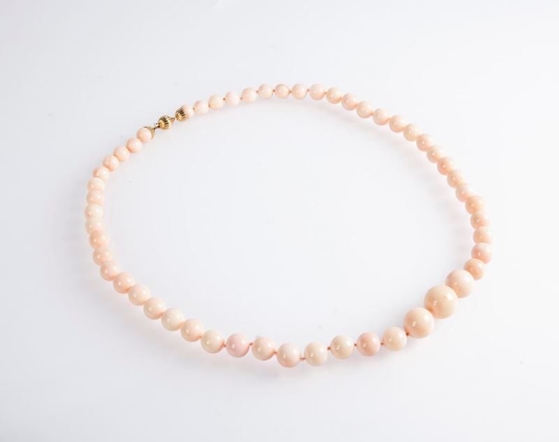 Collana di Corallo Rosa a Sfere e Oro