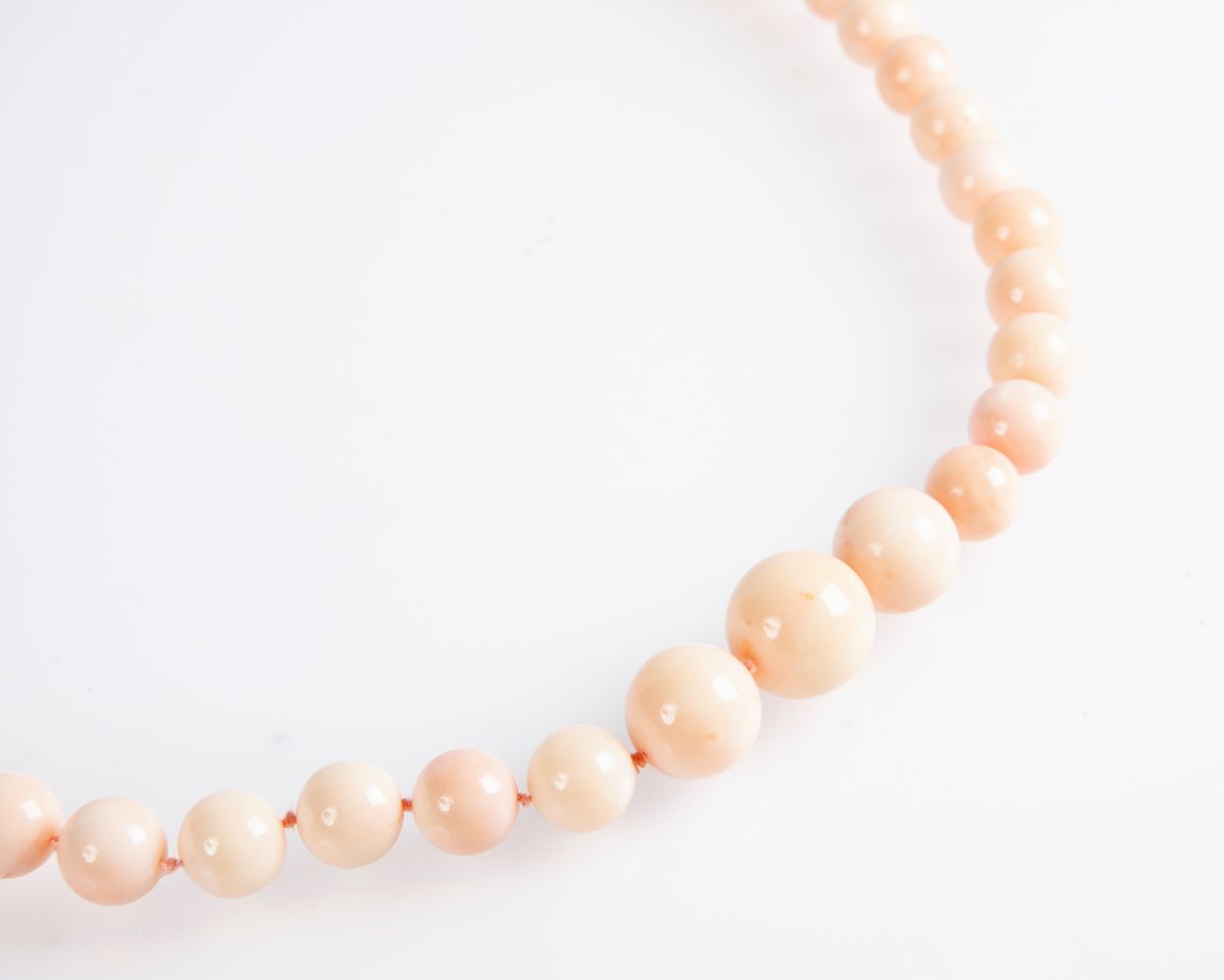Collana di Corallo Rosa a Sfere e Oro