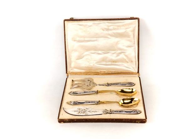 SET DI QUATTRO POSATE DA DOLCE IN ARGENTO VERMEILLE