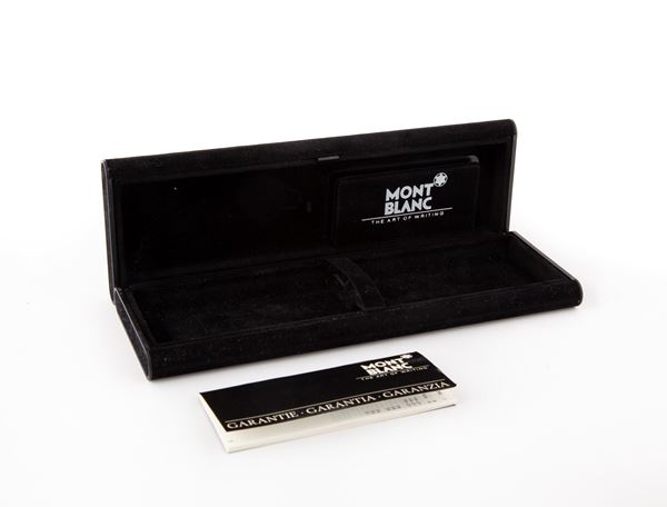 Astuccio Montblanc con istruzioni e garanzia per penna stilografica, entro scatola di cartone