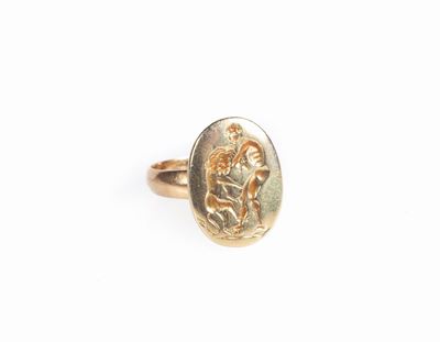 Anello Ovale in Oro Inciso