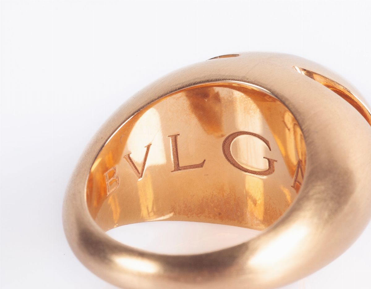 Bulgari - Anello Cabochon in Oro