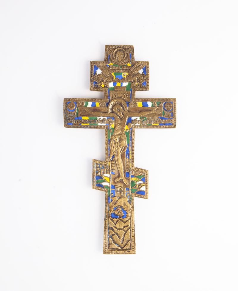 Crocifisso Ortodosso in Bronzo Dorato e Smalti, Russia, XIX Secolo
