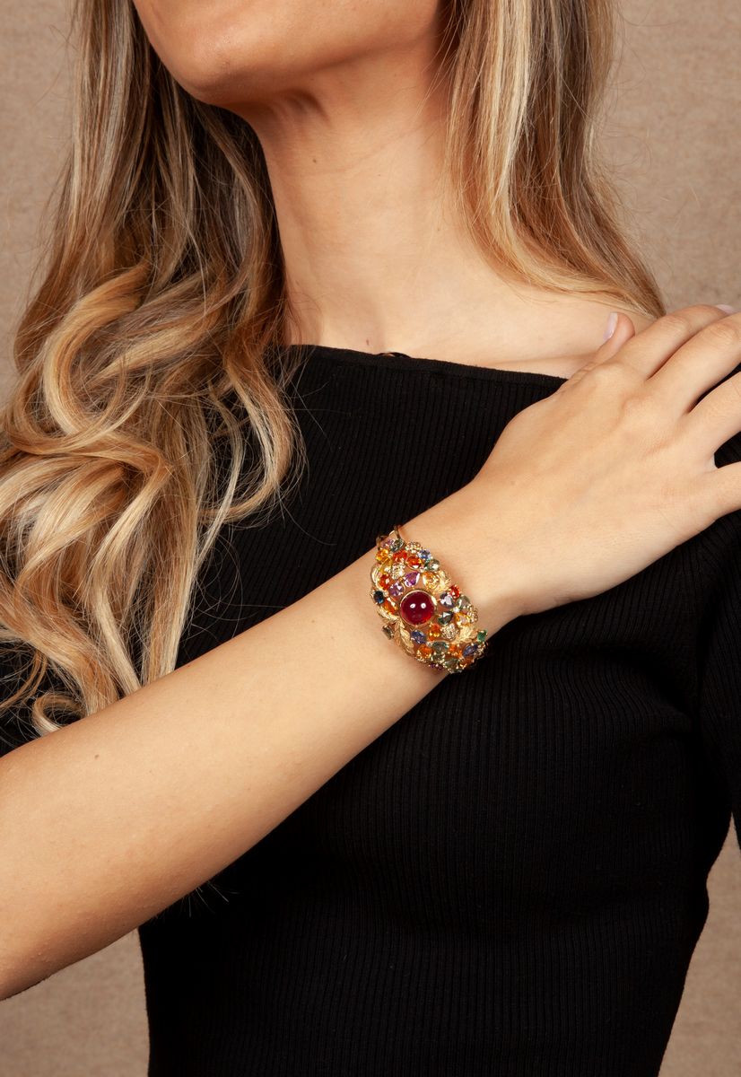 Bracciale Rigido in Oro, Rubino,zaffiri e Brillanti