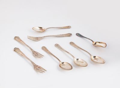 Quattro Cucchiai da Te, Tre Forchette da Dolce e una Paletta da Zucchero in Argento