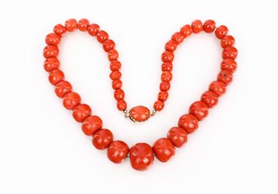 Collana in Corallo Rosso e Oro.