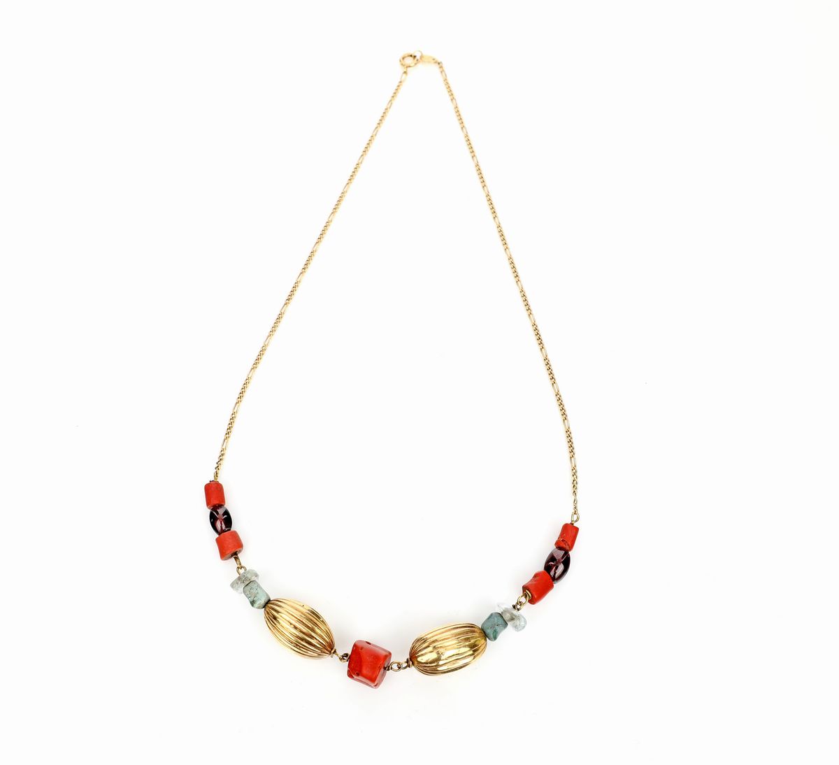 Collana in Oro Corallo e Pietre.