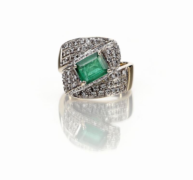 Anello in Oro Bianco Smeraldo e Diamanti