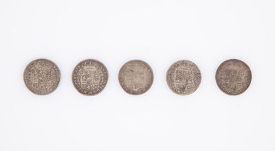 5 Monete da 2 Carlini Carlo II - Napoli 1685 (2), 1687 (3)