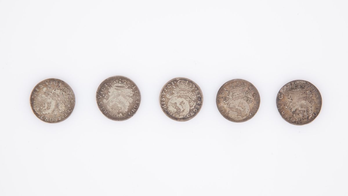5 Monete da 2 Carlini Carlo II - Napoli 1685 (2), 1687 (3)