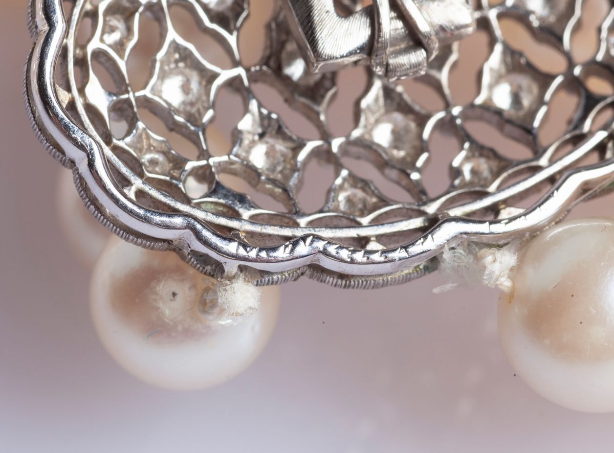 Mario Buccellati Collana di Perle con Chiusura in Oro e Brillanti.