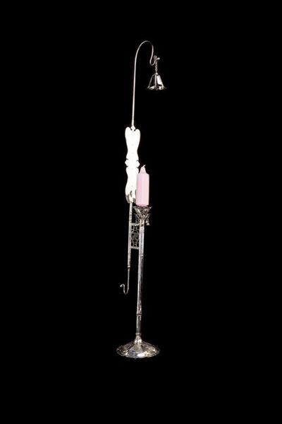 Importante Candelabro in Argento. Dinastia Qing