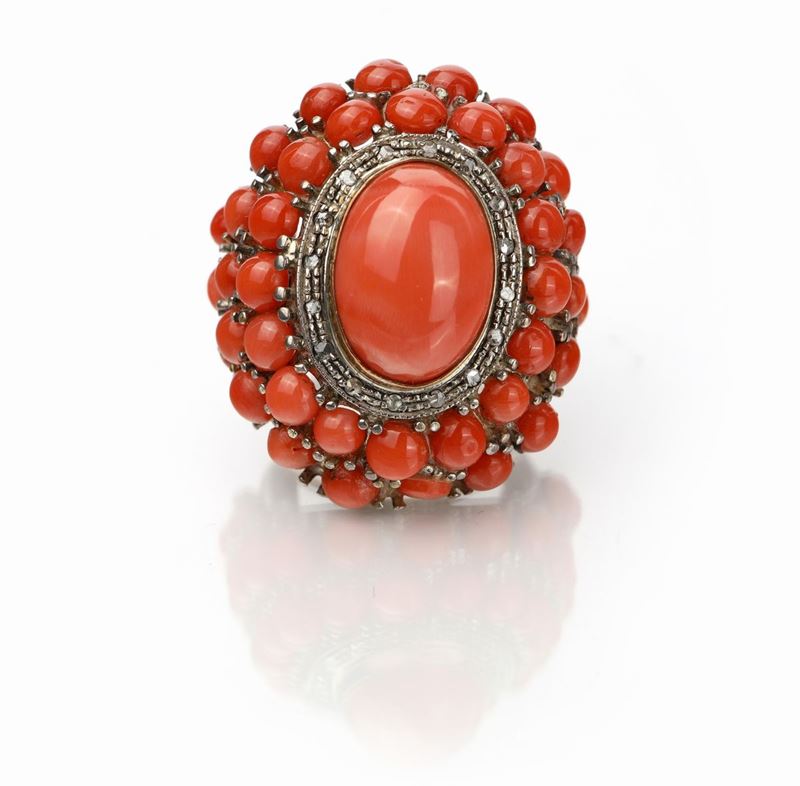 Anello in Oro, Argento Corallo e Diamanti