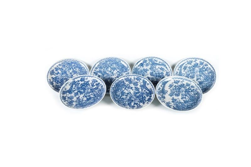 Servizio di Quindici Piatti in Ceramica