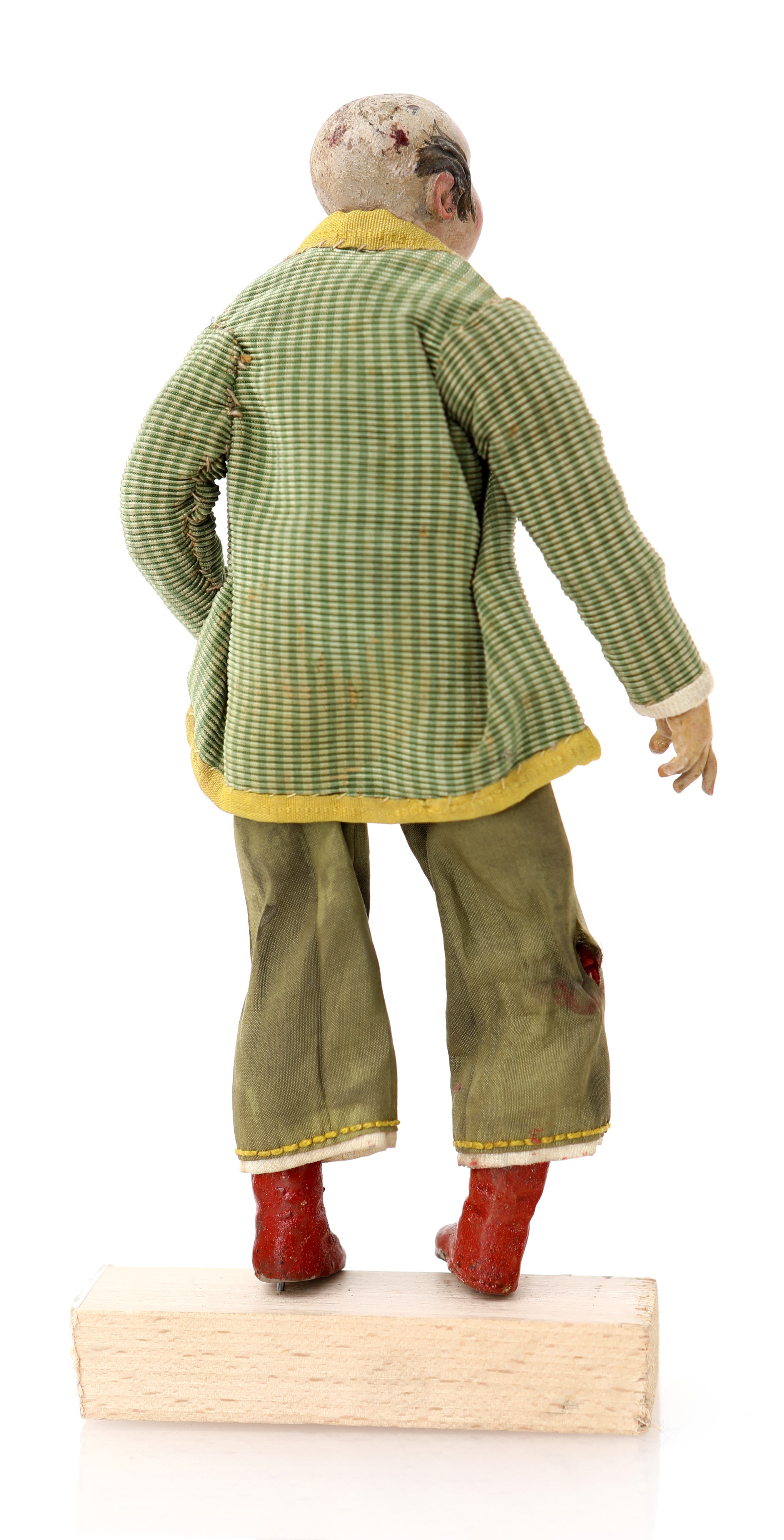 Giovane villano nobile calvo con folti favoriti