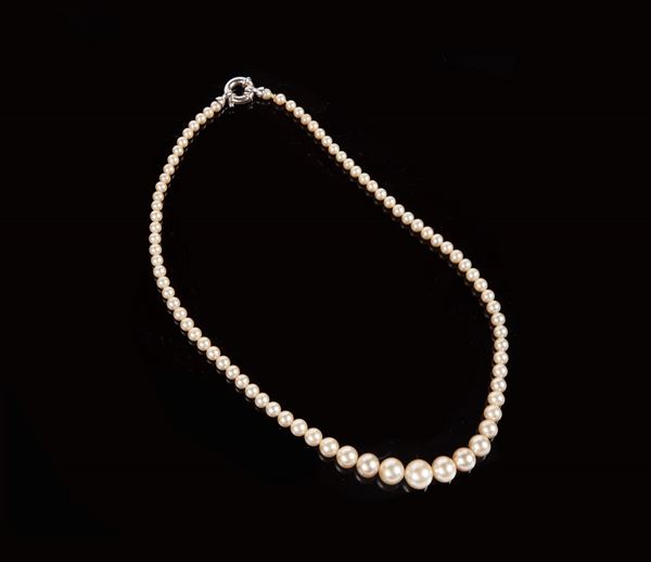Collana di simil-perle a gradazione con chiusura in argento