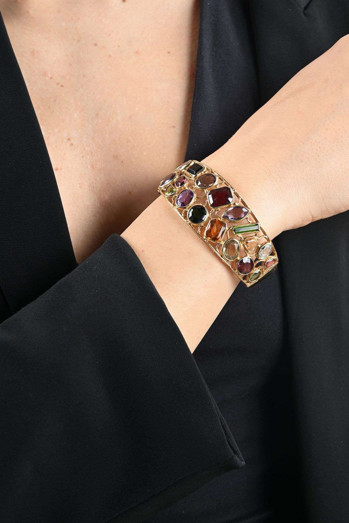 Bracciale Rigido in Oro e Pietre