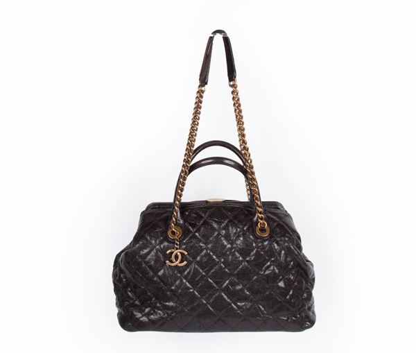 CHANEL - BORSA BOSTON PELLE NERA MATELASSE'