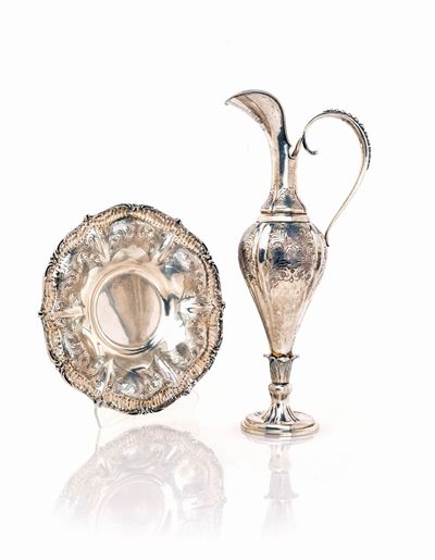 Versatoio con Piatto in Argento