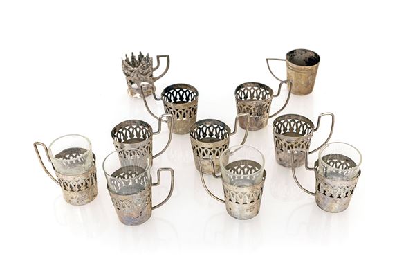 Nove piccoli portabicchieri in argento  - Asta Argenti Antichi e da Collezione - Casa d'Aste Arcadia