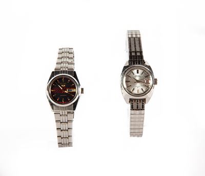 2 Orologi da Donna: - Seiko 5 Sports 4206 0332. On 2622 Vetro Zaffiro. Water Resistant. Orologio ...