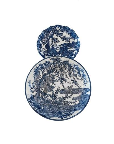 Due Piatti da Portata in Ceramica Smaltata